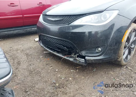 2018 Chrysler Pacifica Limited z USA, uszkodzony, nr VIN 2C4RC1GG6JR351865